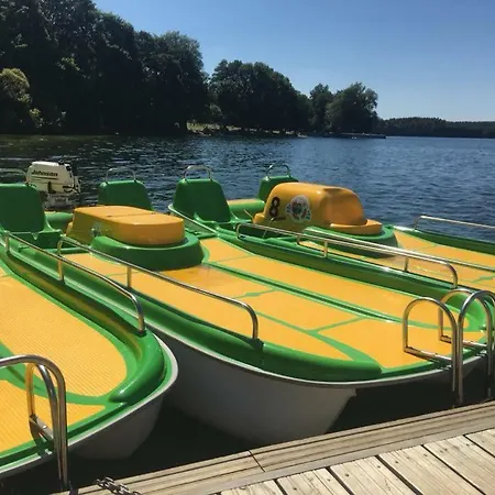 Park Wodny Cieszyno 펜션 *